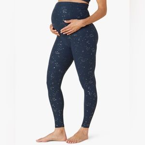 NWT Beyond Yoga Maternity Leggings in Nocturnal Navy-Gunmetal Constellations